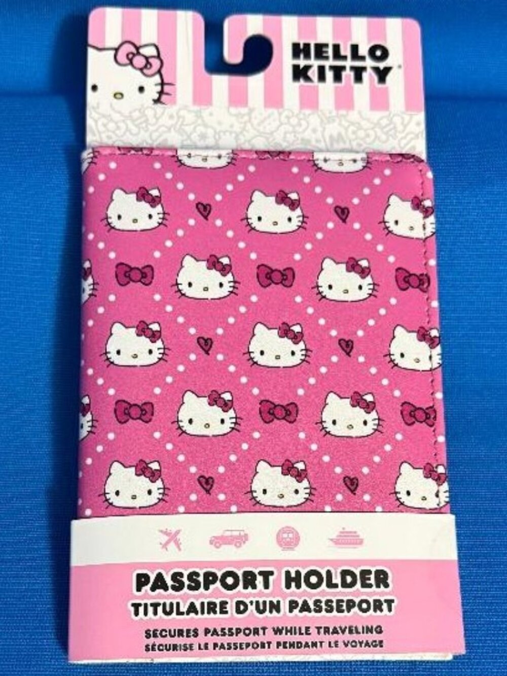 BRAND NEW BEAUTIFUL HELLO KITTY HEARTS & BOWS PASSPORT / TRAVEL DOCUMENT HOLDER